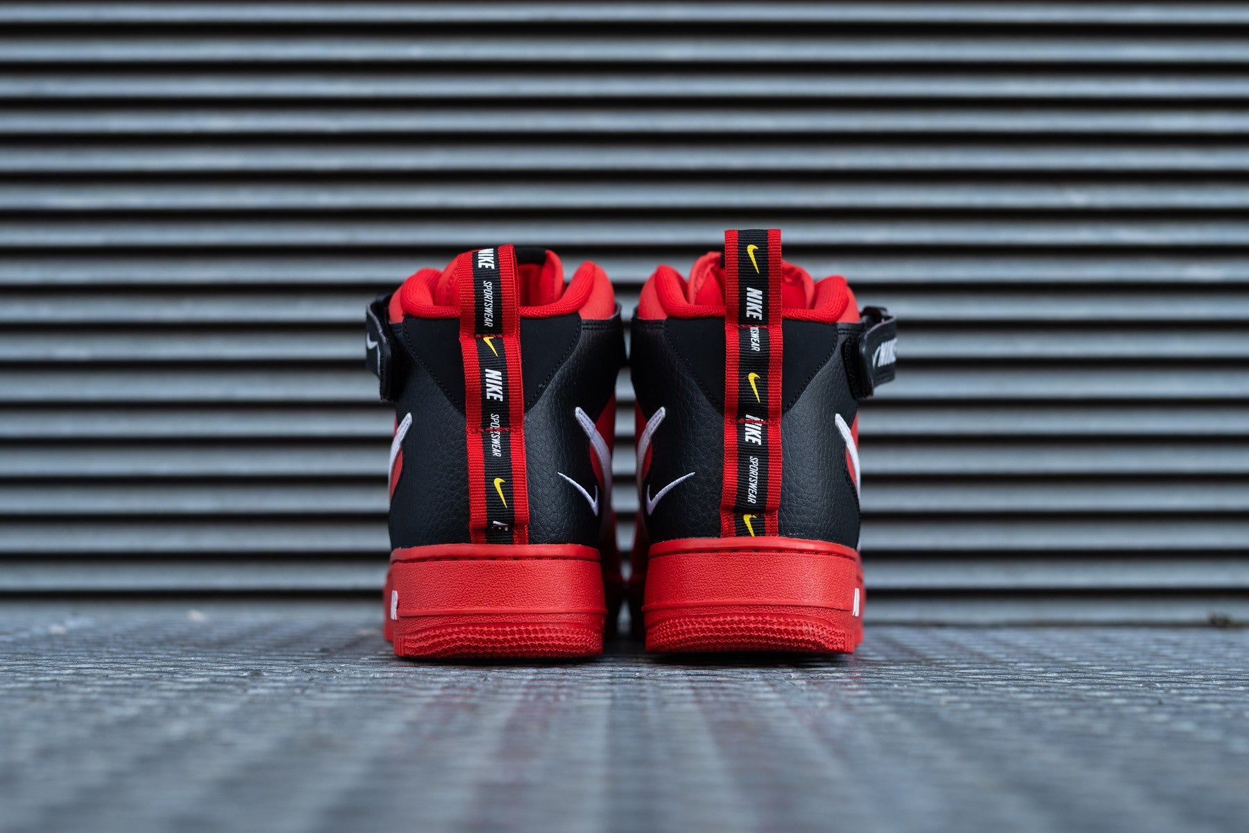 Παπούτσια NIKE AIR FORCE 1 MID`07 LV8