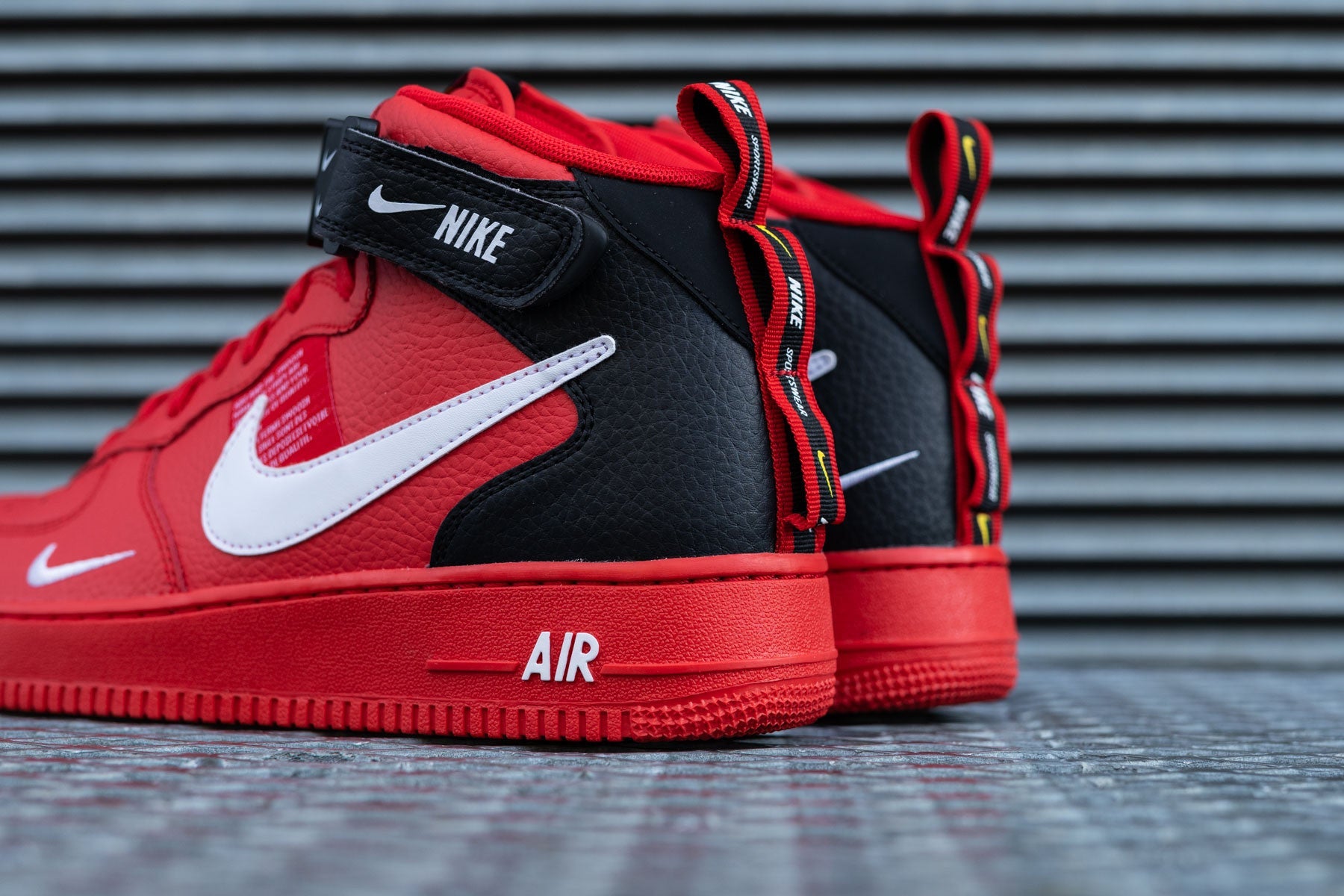 Παπούτσια NIKE AIR FORCE 1 MID`07 LV8
